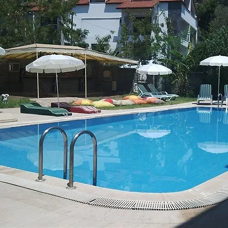 Zeus Turunc Hotel 3*