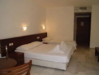 Zeus Turunc Hotel 3*